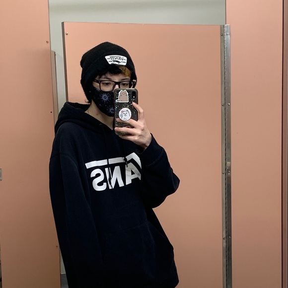 Meet your Posher, Finn - Picture 1 of 1